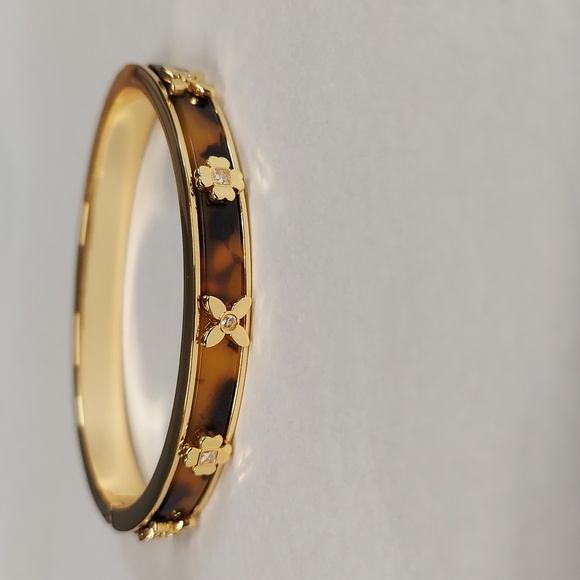 Kate Spade New York Breeze Along Hinged Bangle Bracelet - Picture 5 of 9